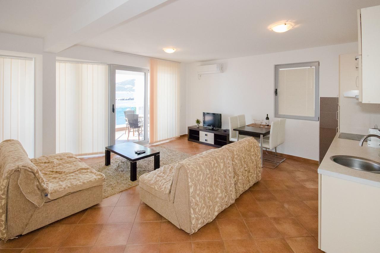 Apartments Palma ドプラー・ヴォダ エクステリア 写真